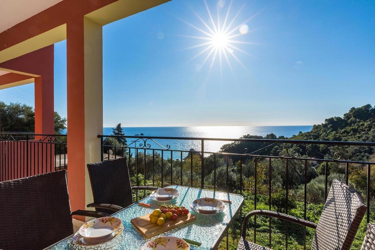 With Swimming Pool And Panorama Sea View - Apartment Pelekas